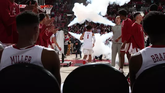 mensbasketball-action-20230123MarkSears