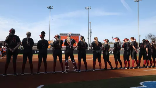 Alabama team pregame at Tennessee (March 24, 2023)