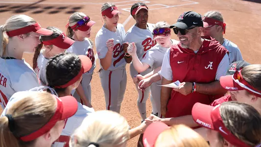 Alabama Softball pregame team huddle vs. Robert Morris (March 4, 2023)