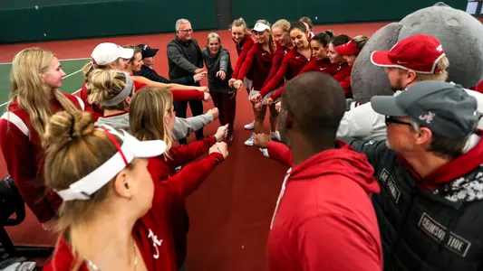 Women's Tennis Huddle