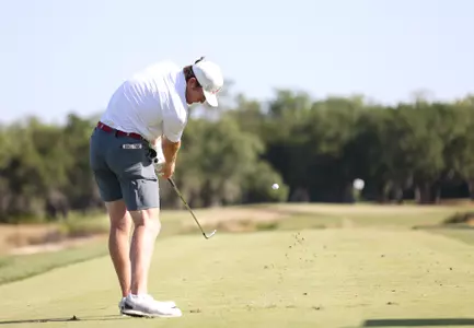 Nick Dunlap drives on a par 3 at the SEC Men's Golf Championships