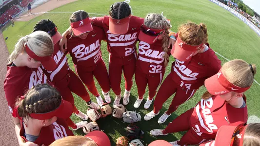 Alabama softball pregame huddle vs. Tennessee at SEC Tournament (May 12, 2023)