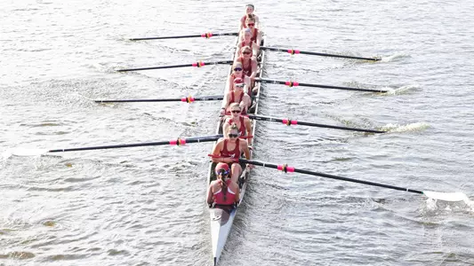Alabama Rowing in Race