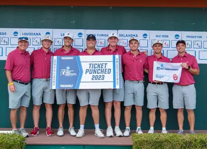 Men's Golf Poses after winning the NCAA Norman Regional