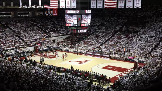 mensbasketball-action-2023ColemanColiseum