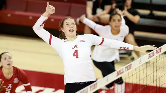 Jordyn Towns blocks the ball.