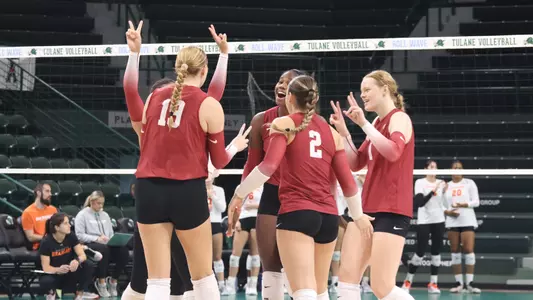 Alabama volleyball team celebrates vs. Sam Houston State (Sept. 3, 2023)