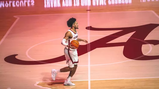 Mark Sears Dribbling at Half Court