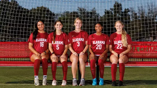 Nedya Sawan, Zivana Labovic, Brooke Steere, Carys Hall, Leah Kunde