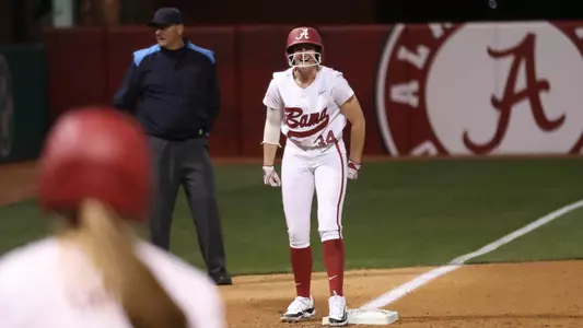 Alabama softball player Marlie Giles makes it on base.