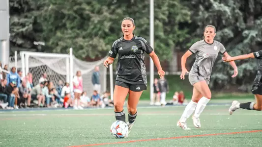 Lexi Meyer dribbling the ball for Colorado Storm