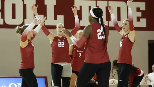 Alabama volleyball players celebrate after scoring a point vs. UT Martin (Aug. 31, 2024)