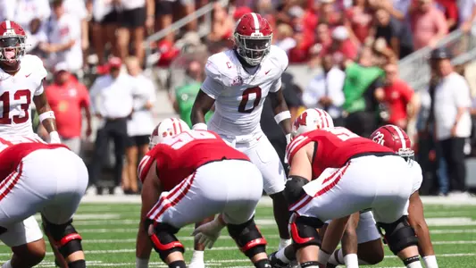 9/14/24 MFB Alabama vsWisconsin
Alabama Linebacker Deontae Lawson (0)
Photo by Jeff Hanson