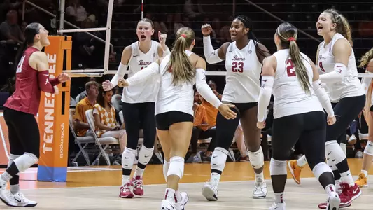 Alabama volleyball players celebrate after a point vs. Tennessee (Sept. 25, 2024)