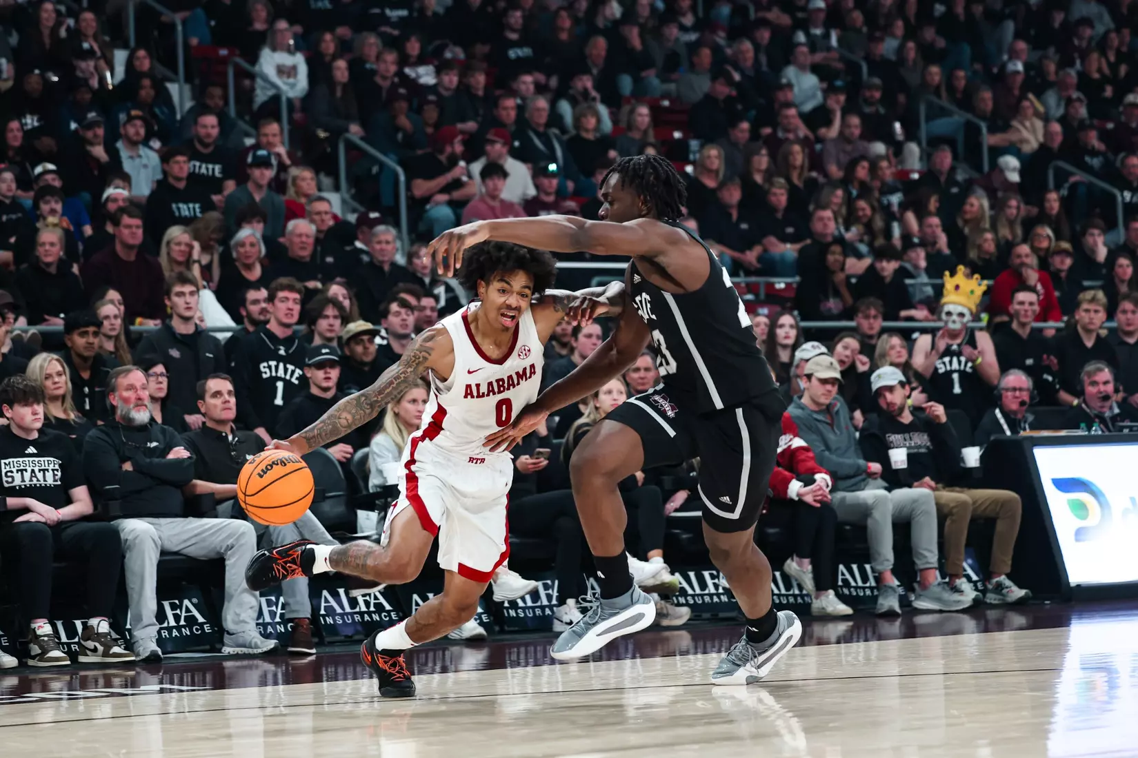 Alabama guard Labaron Philon (0) drives to the rim against MSU at Humphrey Coliseum in Starkville, Mississippi on Wednesday, Jan 29, 2025.