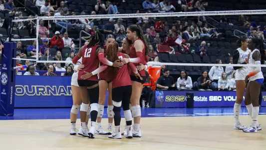 Alabama volleyball team huddle vs. Florida at the SEC Tournament (Nov. 22, 2025)