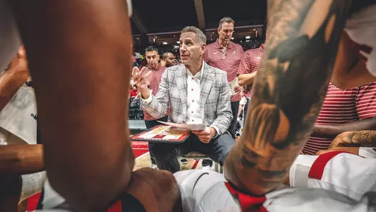 Nate Oats Huddle vs. North Dakota
