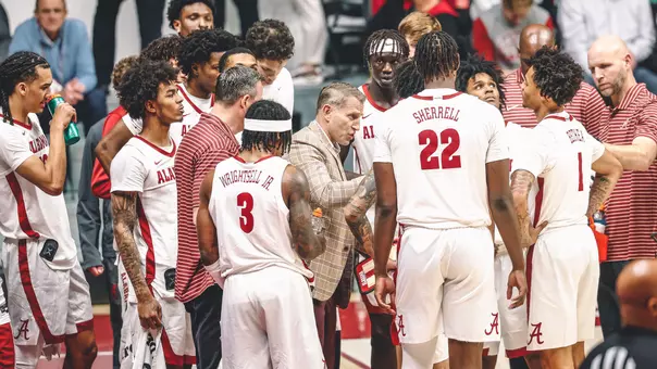 Men's Basketball Huddle vs. USF