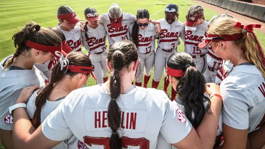 Alabama softball team huddle vs. Jacksonville State (Oct. 27, 2024)