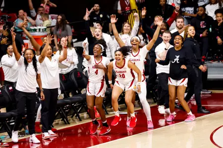 Alabama WBB Bench vs. LSU
