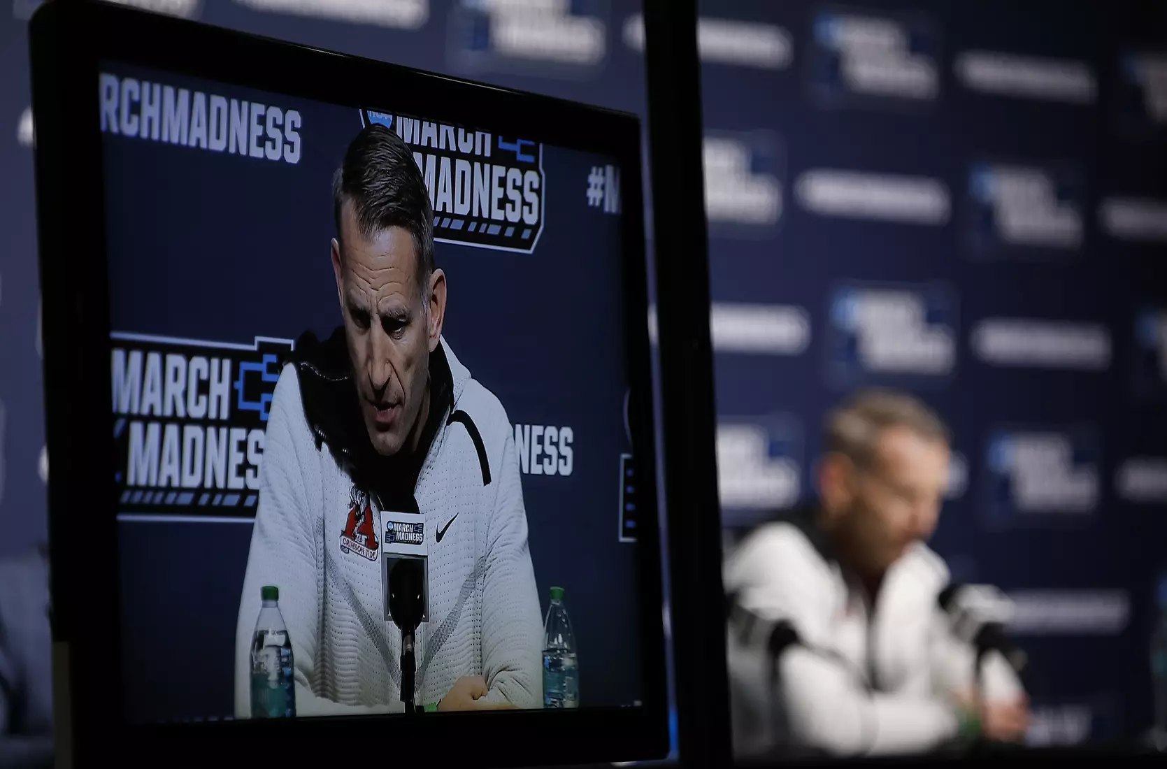 Alabama basketball coach Nate Oats speaks to the media at  Rocket Arena in Cleveland, OH on Saturday, Mar 22, 2025.