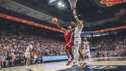 Chris Youngblood Layup at Auburn