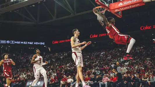 Clifford Omoruyi Dunk at Arkansas