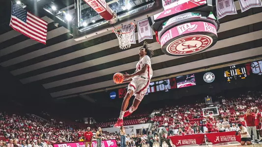 Naas Cunningham Dunk at Banner Reveal