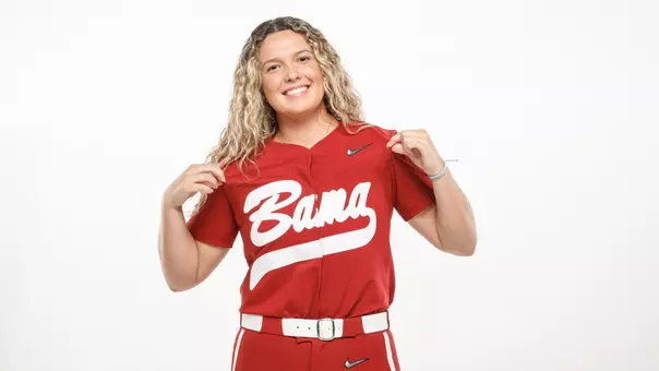 Incoming Alabama Softball transfer Brooke Wells