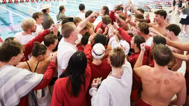 Swimming and diving huddle