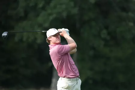 Alabama Golfer Connor Brown (Gr.) on the course during the OFCC/Fighting Illini Invitational at Cook County in Illinois, AL on Sunday, Sep 21, 2025.