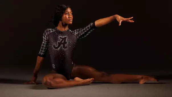 1/13/26 WGY Leo Houndstooth Noir
Azaraya Ra-Akbar
Photo by Jeff Hanson