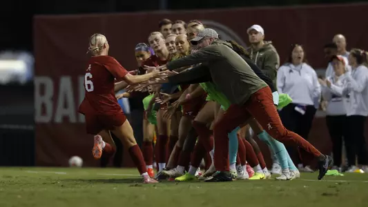 Kiley Kukan (6) celebrates with the bench after scoring a goal vs. Vanderbilt (Oct. 18, 2026)