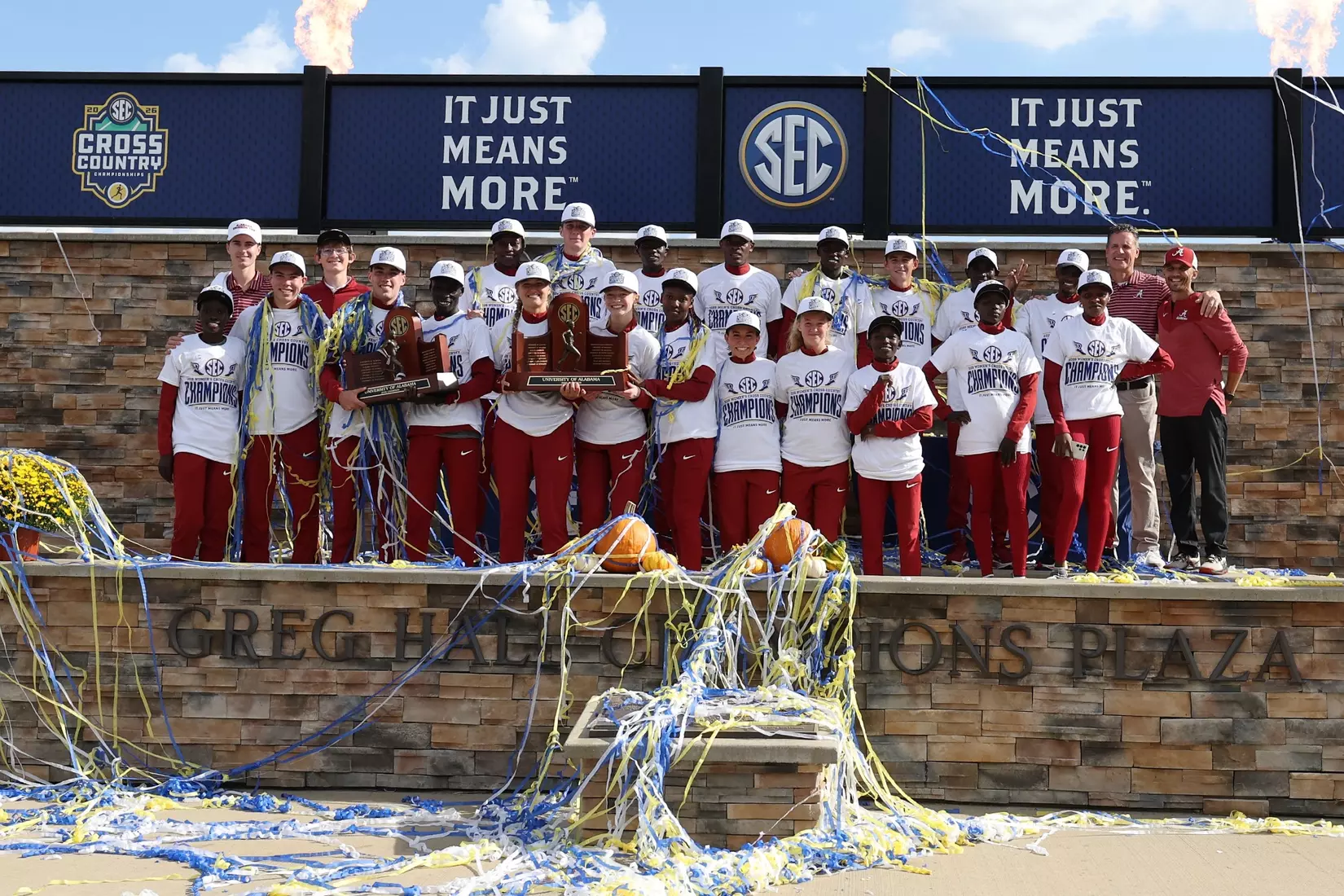 The University of Alabama MenÕs and WomenÕs Cross Country TeamÕs celebrates during the SEC Cross Country Championships at Gans Creek Cross Country Course in Columbia, MO on Friday, Oct 30, 2026.