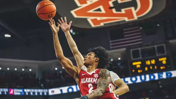 Aden Holloway Layup at Auburn