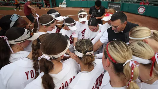 Alabama softball pregame huddle vs. Texas (April 2, 2026)