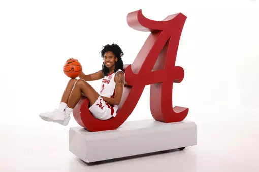 WBB Signee - Kylie Torrence