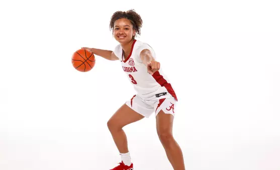 WBB Signee - Alayna West