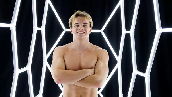 Tim Korstanje on black background