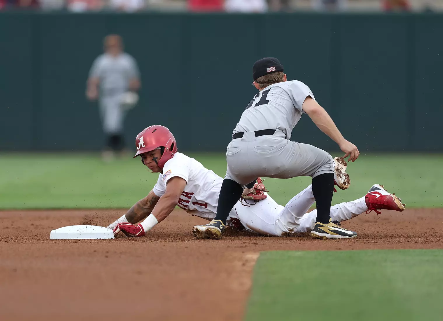 Alabama Baseball Player Justin Lebron (1) in action against Vanderbilt at Sewell-Thomas Stadium in Tuscaloosa, AL on Thursday, Apr 30, 2026.