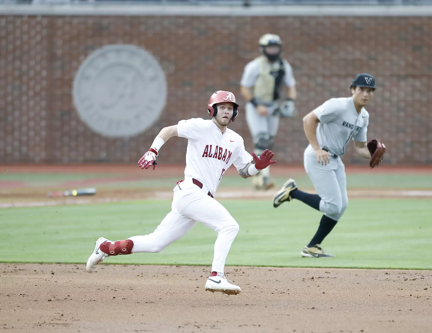 Alabama Baseball Player Luke Vaughn (13) in action against Vanderbilt at Sewell-Thomas Stadium in Tuscaloosa, AL on Thursday, Apr 30, 2026.