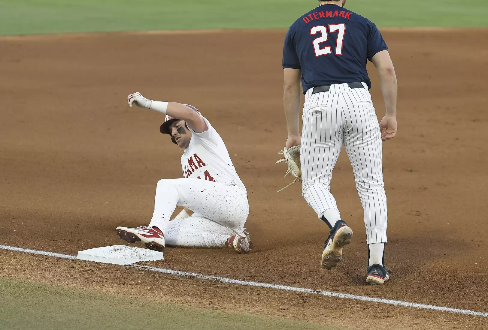 Alabama Baseball Player Peyton Steele (14) in action against Ole Miss at Sewell-Thomas Stadium in Tuscaloosa, AL on Thursday, May 14, 2026.