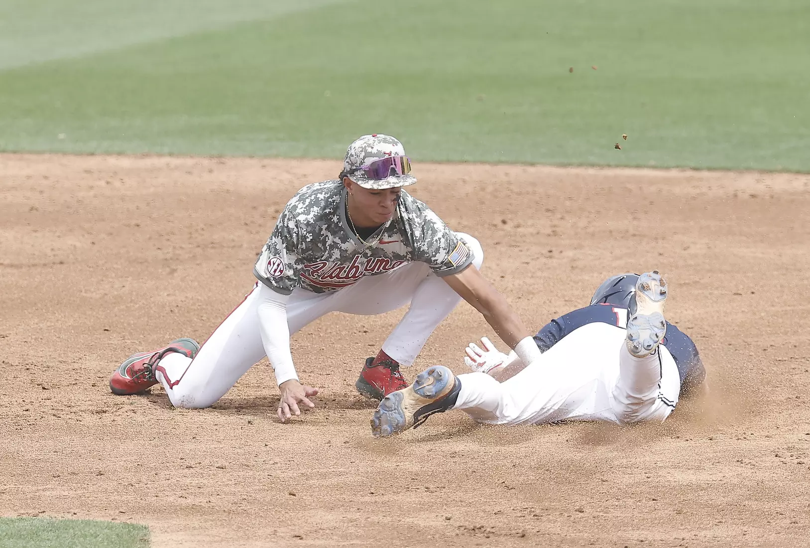 Alabama Baseball Player Justin Lebron (1) in action against Ole Miss at Sewell-Thomas Stadium in Tuscaloosa, AL on Saturday, May 16, 2026.