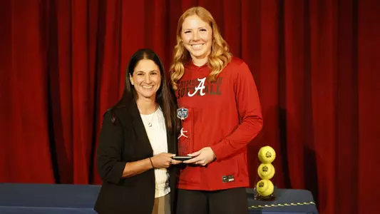 Audrey Vandagriff accepts the Elite Scholar-Athlete Award at the OKC banquet (May 26, 2026)