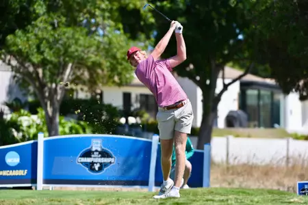 William Jennings tees off a par 3 at the 2026 NCAA Men's Golf Championships