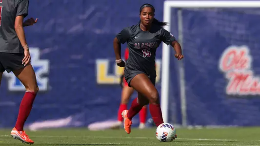 Kennedy Garcia (15) with the ball vs. South Carolina at the SEC Tournament (Nov. 2, 2025)