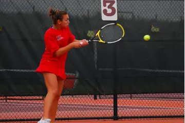 PetraBackhand