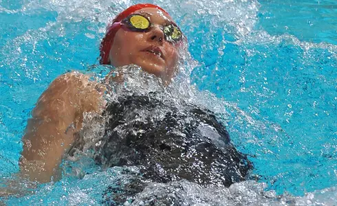 STRONG FINISHES HIGHLIGHT OPENER FOR SWIMMING & DIVING Image