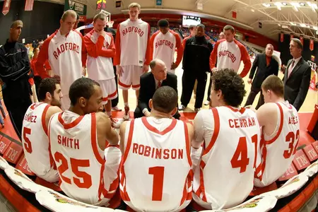 MBB_Bench_Huddle