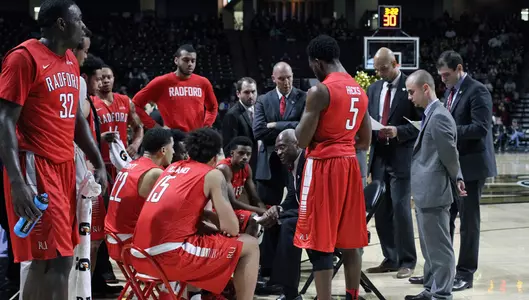 Bench huddle